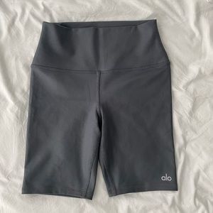 ALO yoga biker shorts